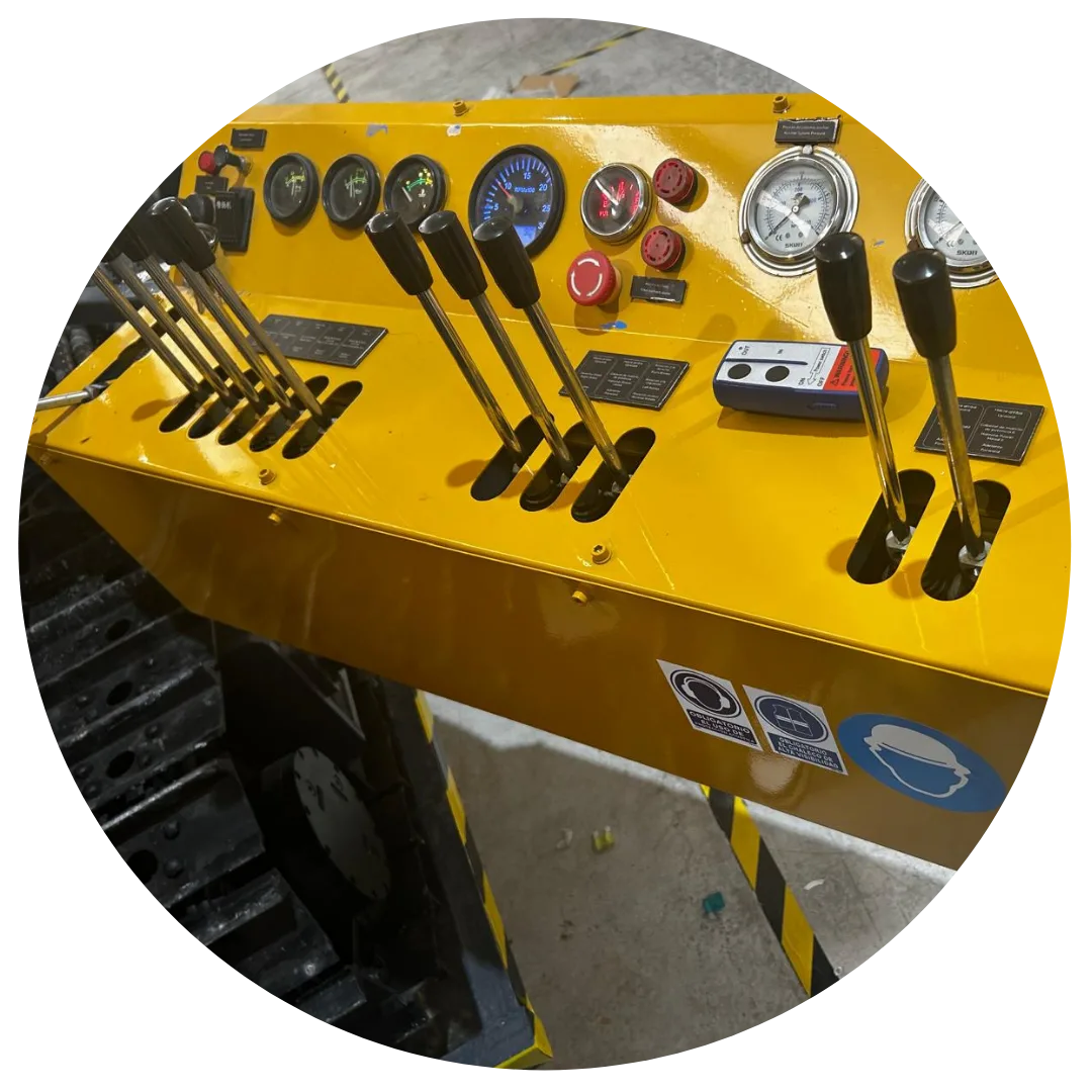 ISPACOM Hincadora | Consola de mandos